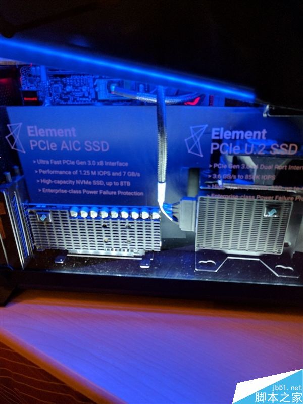 群联展示世界性能最好的固态盘SSD：200万IOPS、7GB/s