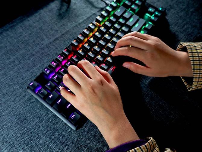 HyperX起源竞技版RGB键盘怎么样 HyperX起源竞技版RGB游戏机械键盘评测