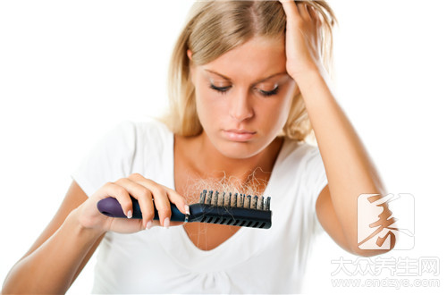 8个小常识帮你预防脱发，试过的都远离脱发了，快收藏起来
