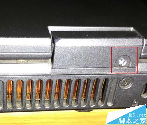 联想旭日125A笔记本怎么拆机安装固态硬盘?