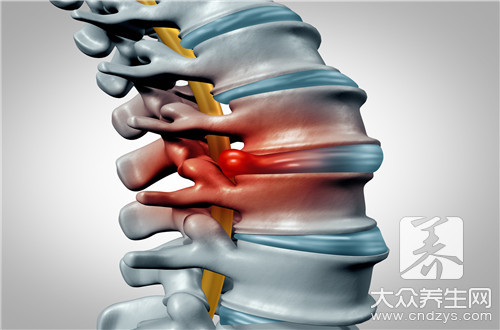 肩胛骨中间的脊椎疼是怎么回事