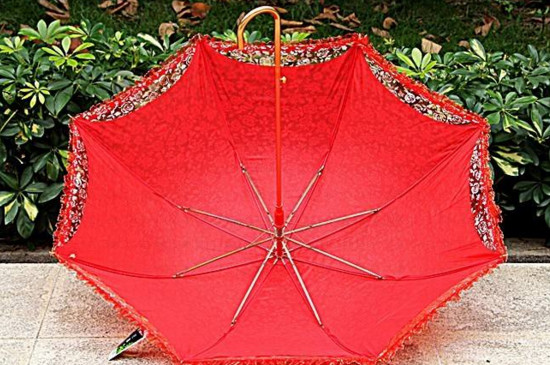 结婚为什么要打红色伞