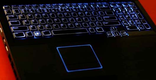 戴尔笔记本键盘灯怎么打开? 戴尔键盘灯的玩法