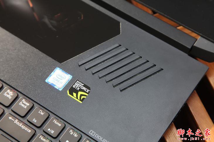 Acer掠夺者Triton700值得买吗？宏碁掠夺者Triton700 MAX-Q游戏本详细评测