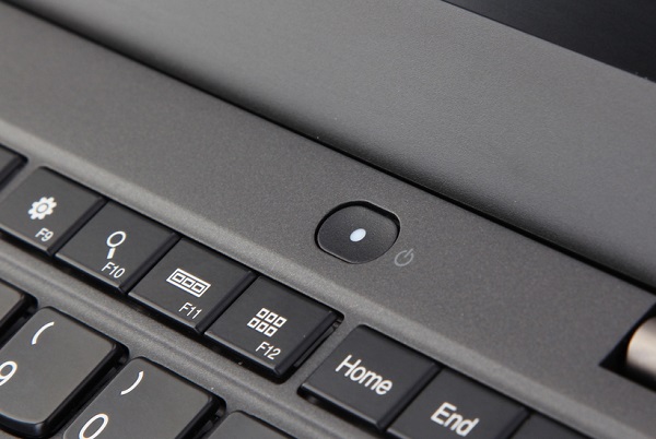 超级小黑本 2015新联想ThinkPad X1 Carbon笔记本真机图赏