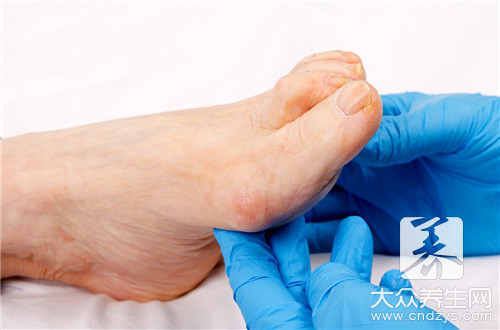 右脚食指疼痛怎么回事