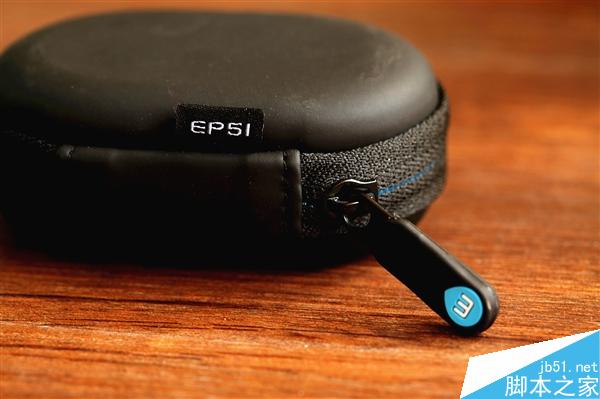 魅族EP51蓝牙运动耳机美图赏 重量仅接近一枚一元硬币