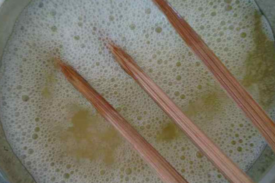 怎么用筷子打发蛋白