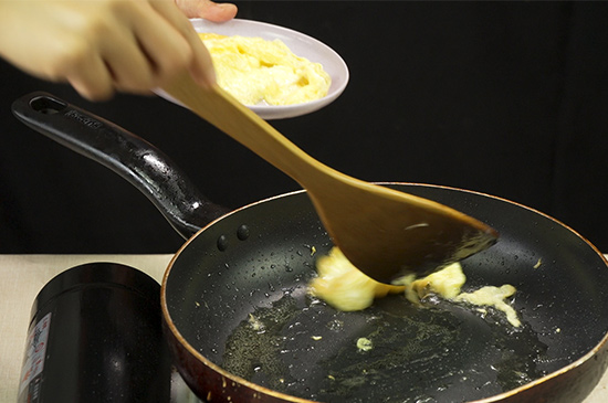 西葫芦炒鸡蛋怎么做