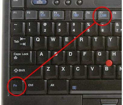 电脑开机后总是重复输入键盘上的一个键怎么办?