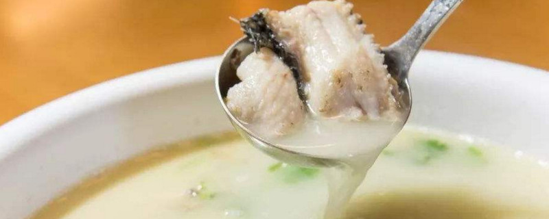 如何煮出奶白色的鱼汤