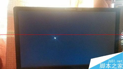 笔记本电脑开机显示黑屏只有鼠标能动该怎么办？