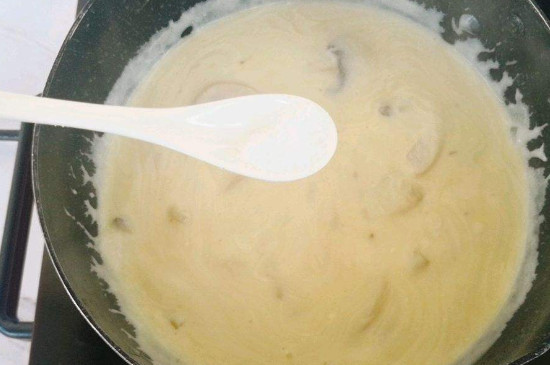 奶油蘑菇浓汤简单做法