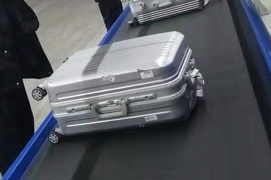 托运的行李下飞机怎么取