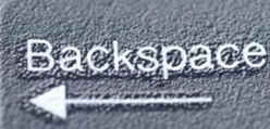 电脑键盘中Backspace退格键有什么作用?