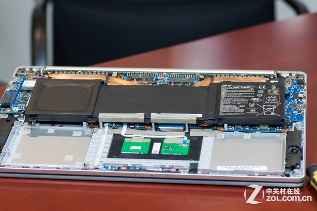 华硕ZenBook  UX501笔记本拆机全过程图解