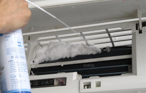 空调不清洗长期使用会滋生螨虫 空调日常养护大全