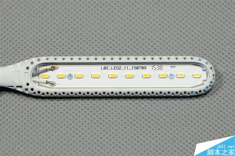 小米LED随身灯增强版开箱、拆解和评测:升级不加价