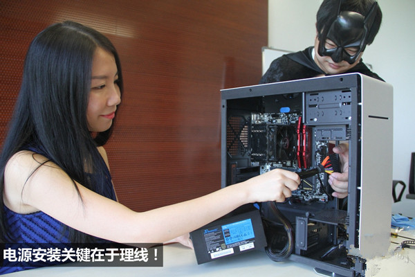 美女组装电脑装机教程：i5-6500全侧透光效DIY装机全过程图文详解