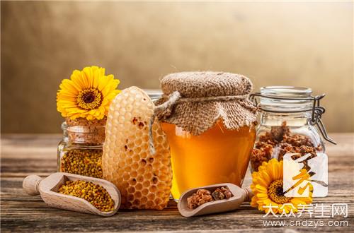 蛋黄面粉蜂蜜面膜功效是什么？