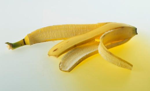 香蕉皮有什么妙用？香蕉皮可以擦皮鞋