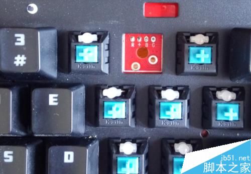 机械键盘更换背光LED与机械轴图文教程