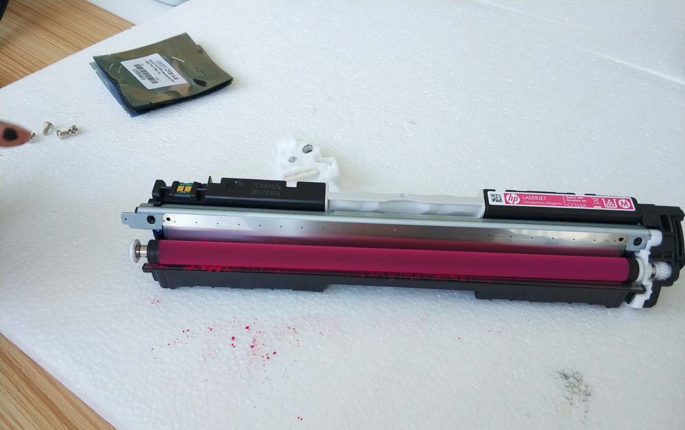 惠普HP FP M177打印机怎么更换墨粉?