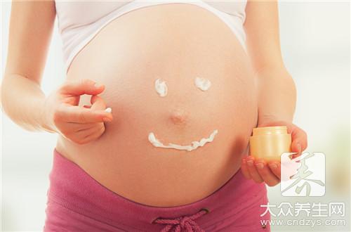 女性在孕期，这3种行为会让孩子留下“胎记”，第一种很多人爱做