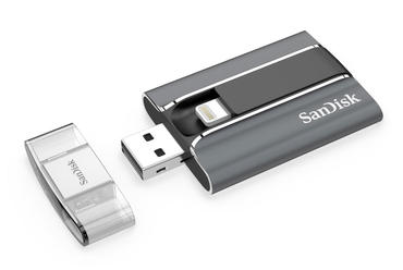 2015年MWC大会SanDisk发布200GB和高耐久度microSD存储卡新品
