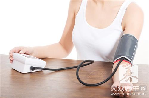 家有高血压病人？少吃这4种食物，控制血压很有效，知道的人不多