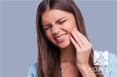 牙龈肿痛含盐水有用吗？
