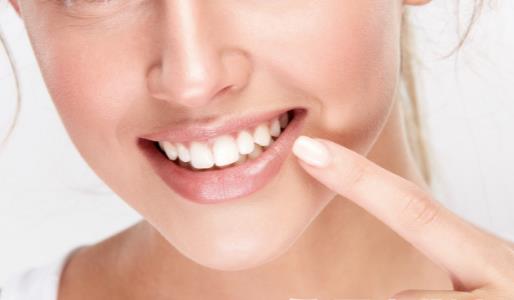 网传美白牙齿偏方鉴定是否靠谱 常见美牙方法推荐