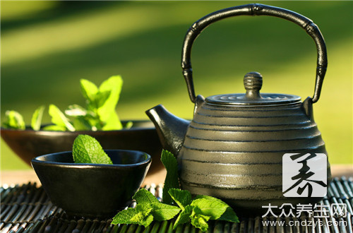 红薏米芡实茶作用和适用人群