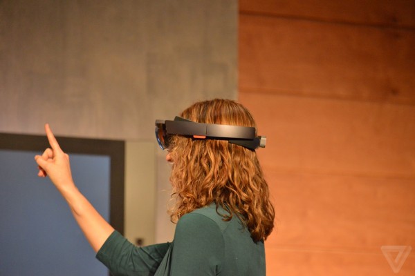 微软发布会全息影像头戴设备HoloLens怎么样？