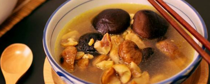 铸铁锅炖汤为什么是黑的