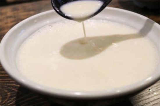 豆浆和牛奶可以混合在一起喝吗